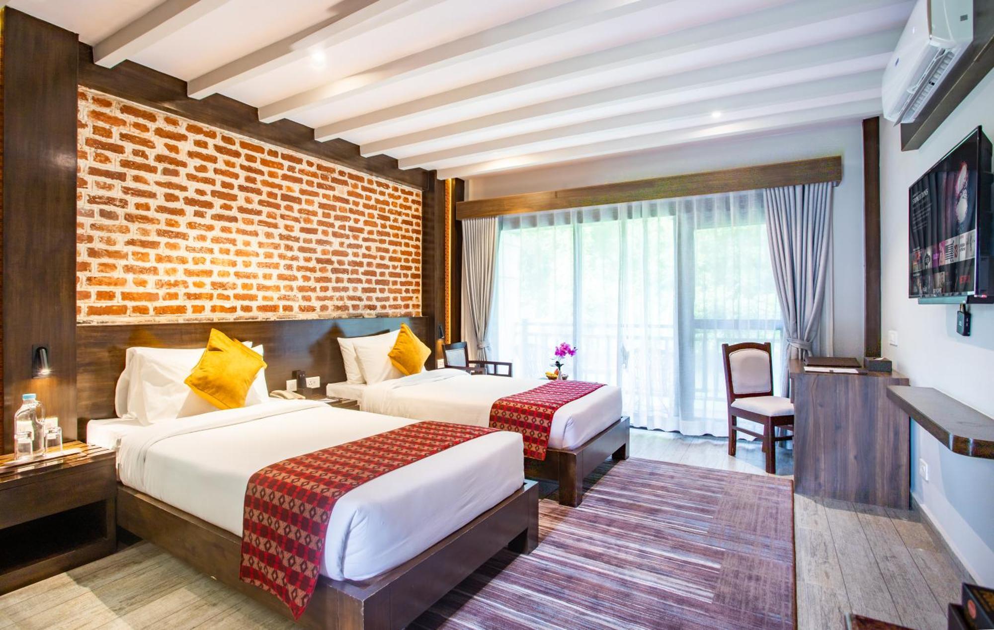 Regenta Resort & Spa By Riverside, Читван Екстериор снимка